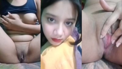 Cute Horny Girl Fingering Her Wet Pussy